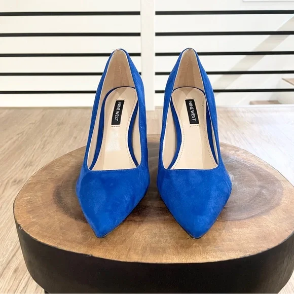 6.5 NWT Nine West faux velvet blue pointed toe block heels - Picture 5 of 10